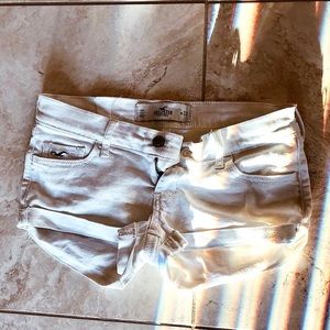 Hollister jean shorts — size 00